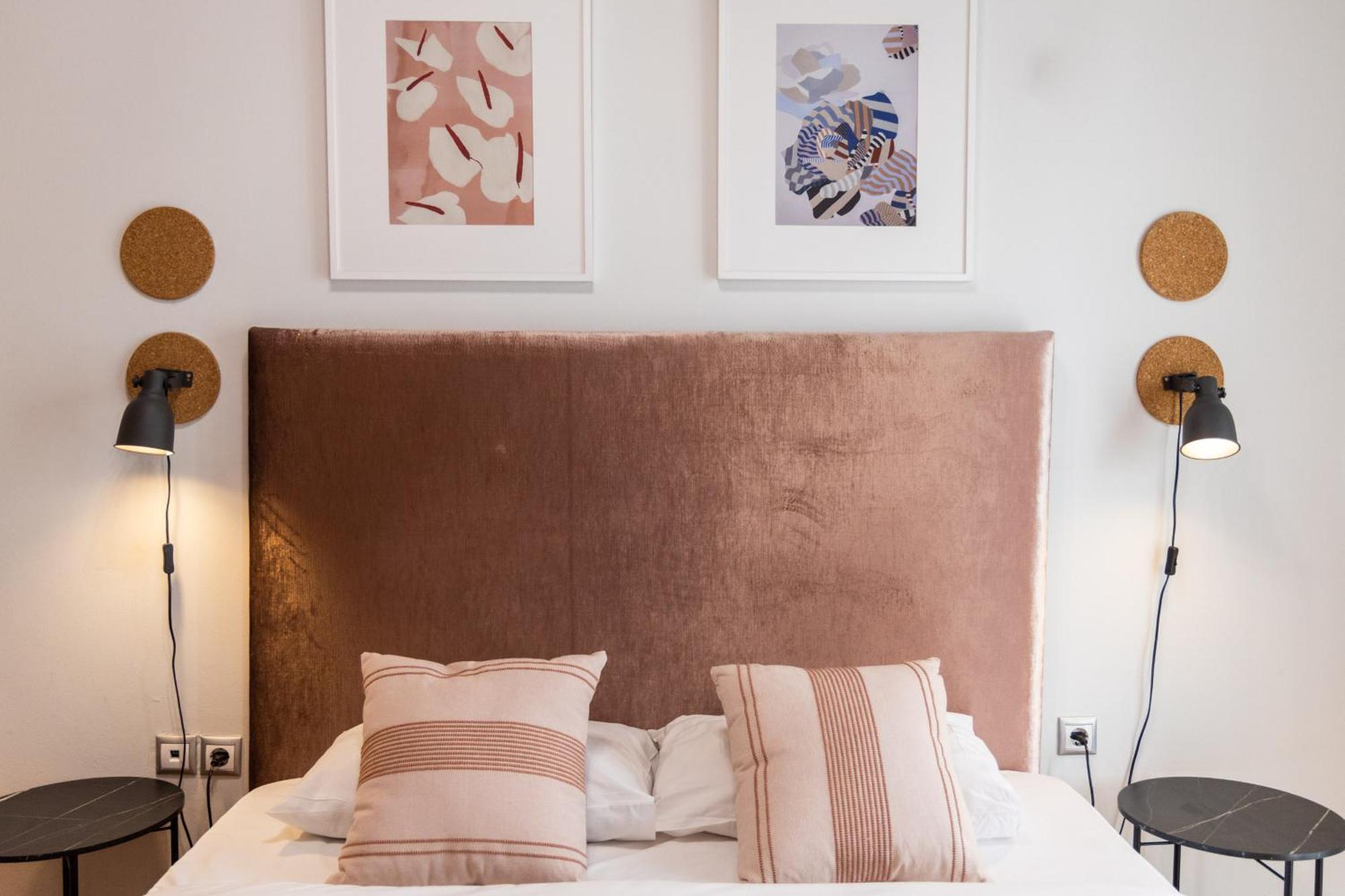 A Luxury & Comfortable In Apartmán